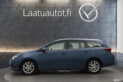 Toyota Auris 2016, photo 2/27