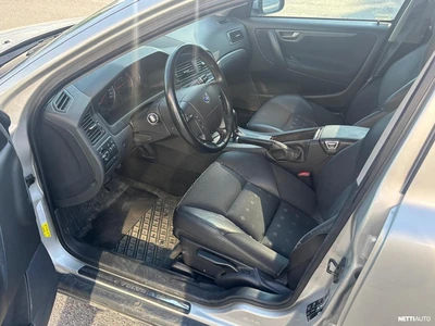 Volvo V70 2,5T BiFuel bensa/kaasu 2007, kuva 4/7