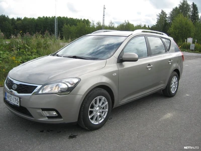 Kia Ceed 1,6 ISG EX SW EcoDynamics 2010, kuva 1/15