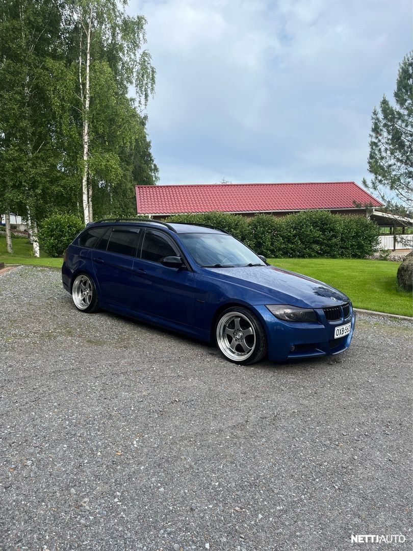BMW 325