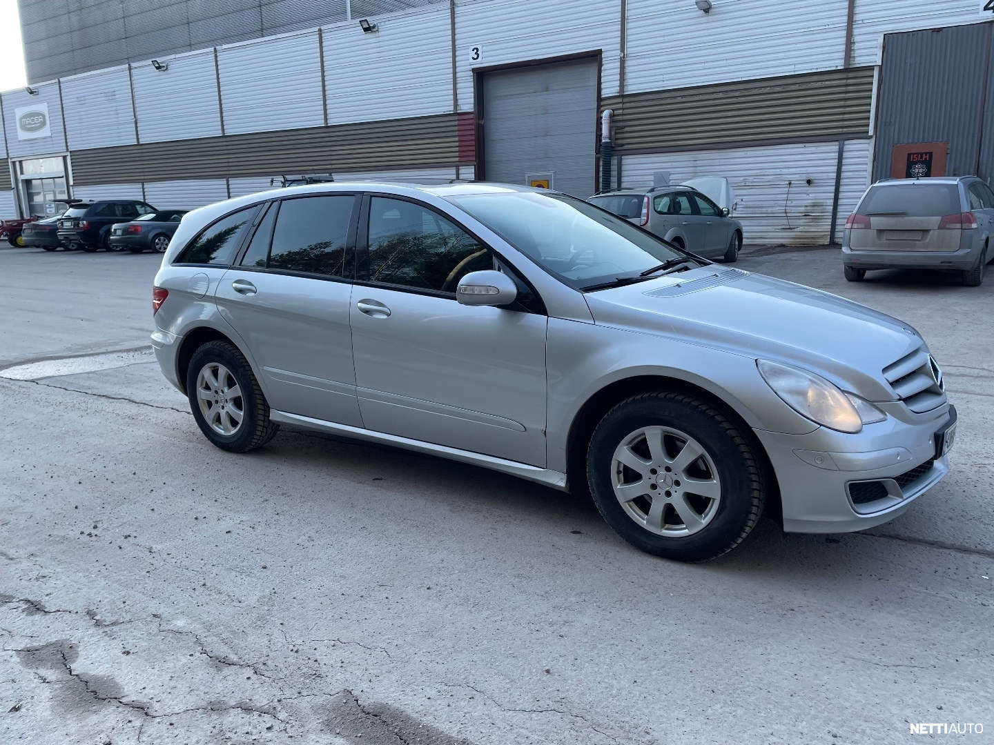 Mercedes-Benz R