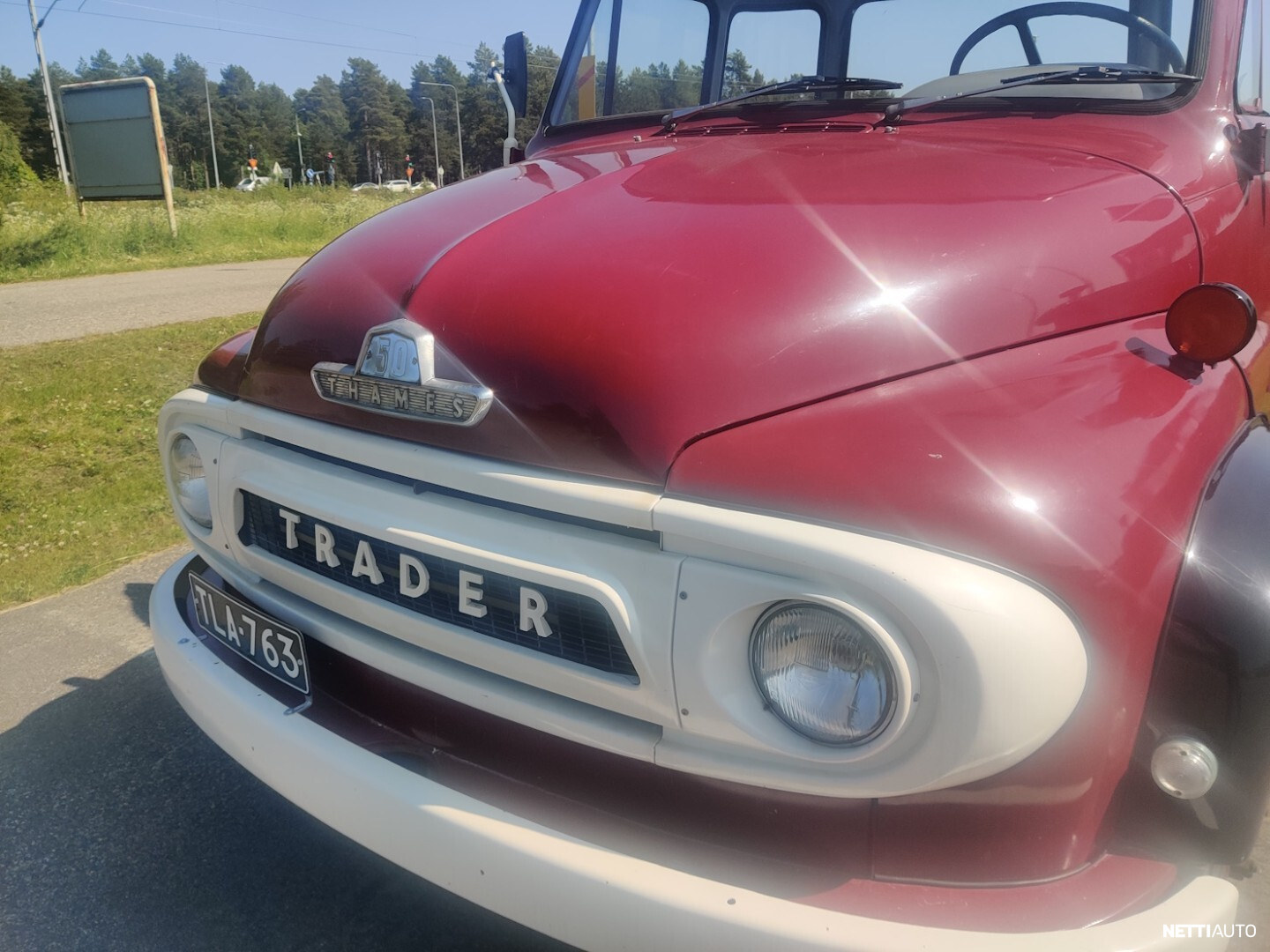 Ford Custom