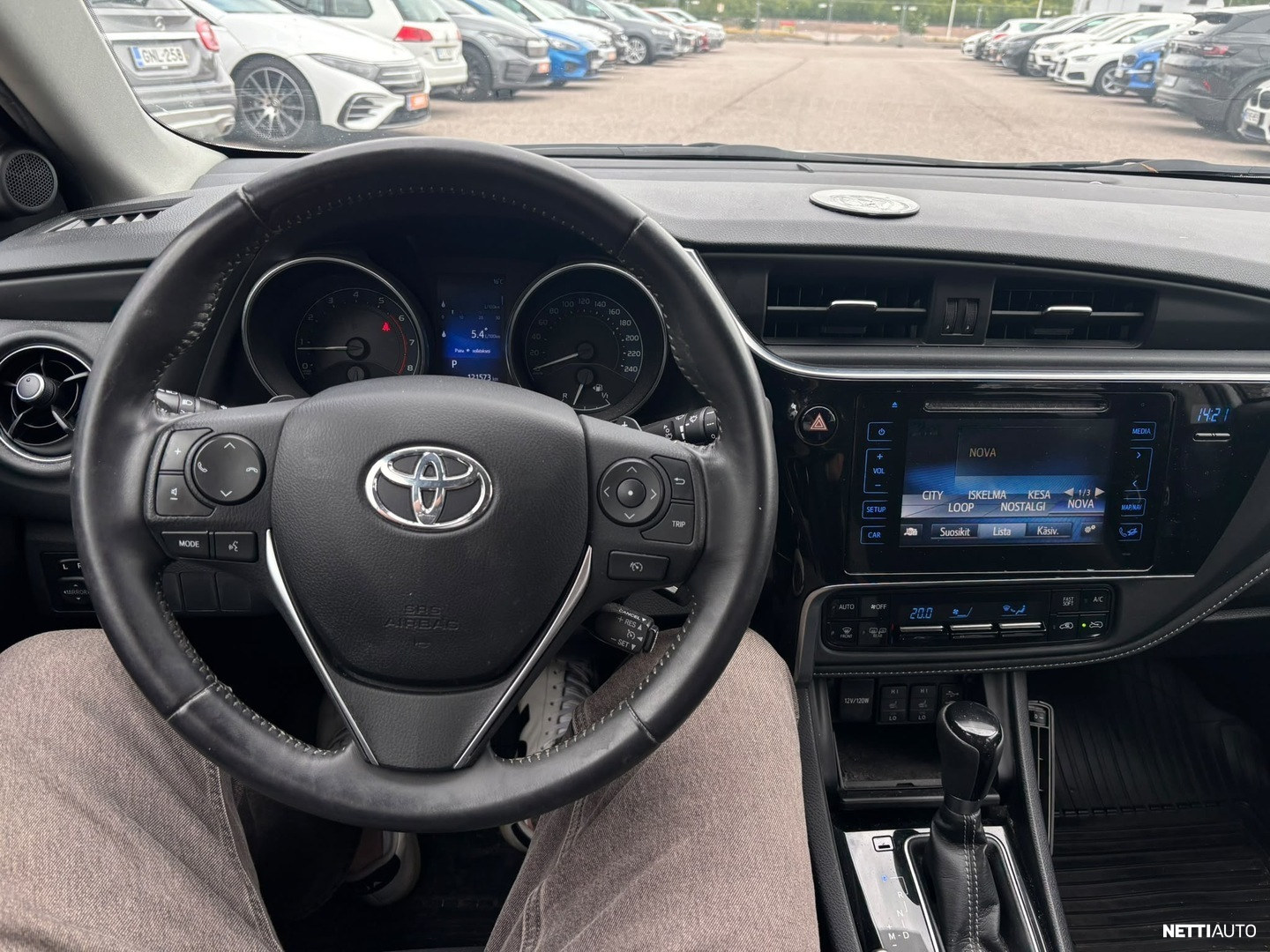 Toyota Auris 2016, kuva 7/8