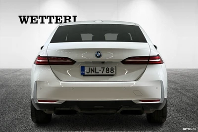 BMW i5 G60 xDrive40 2024, kuva 6/34