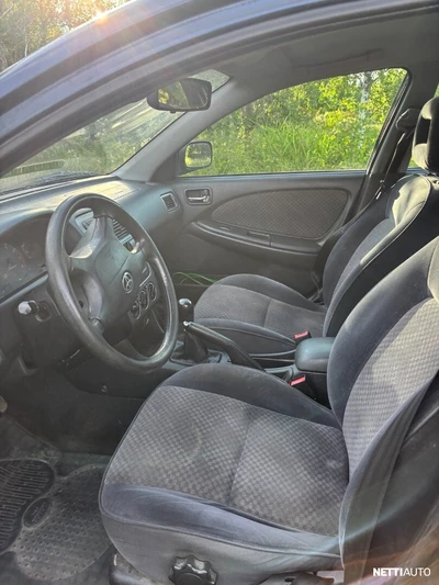 Toyota Avensis 2002, kuva 3/6