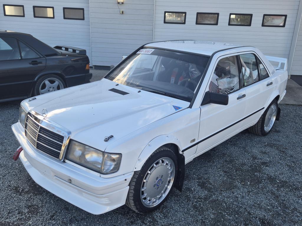 Mercedes-Benz 190
