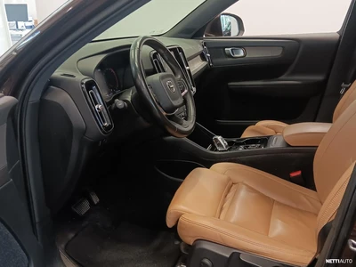 Volvo XC40 2019, photo 3/5