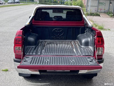 Toyota Hilux 2017, photo 6/18