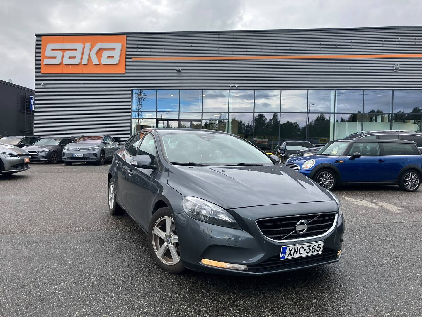 Volvo V40