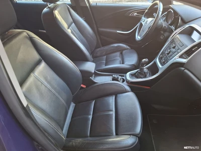 Opel Astra 2011, kuva 1/5