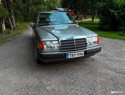 Mercedes-Benz 230 1990, kuva 3/11