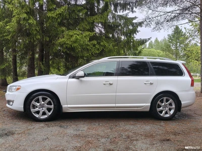 Volvo V70 D3 Summum aut 2014, photo 4/19