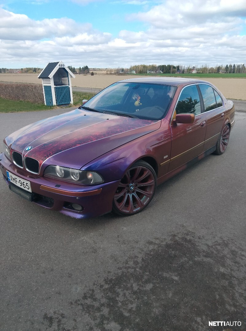 BMW 525