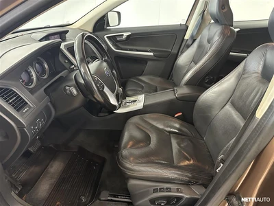 Volvo XC60 2,4D AWD Summum aut 2009, kuva 7/8