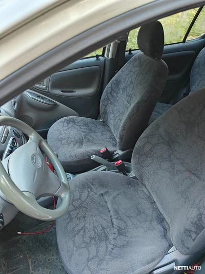 Toyota Yaris yaris 2002, photo 4/5