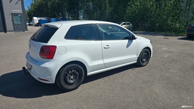 Volkswagen Polo 2015, photo 4/15
