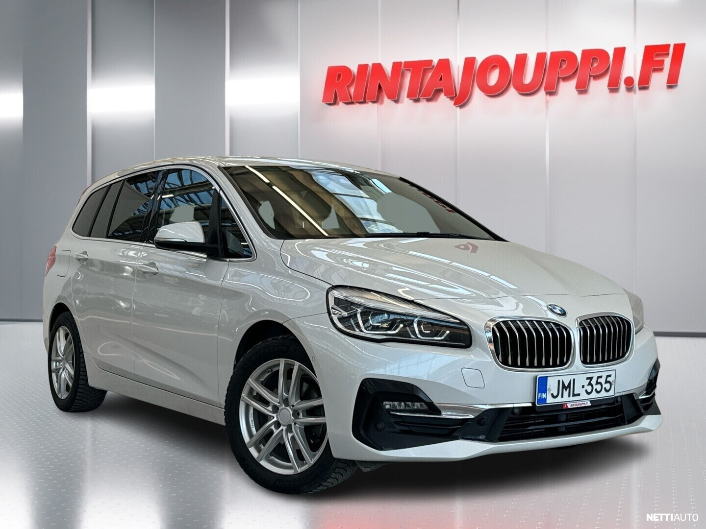 BMW 218