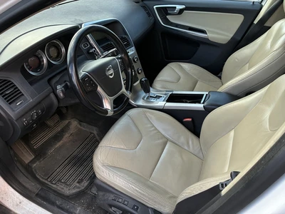 Volvo XC60 D3 AWD Summum aut 2012, photo 5/7