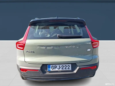 Volvo XC40 2023, photo 5/10