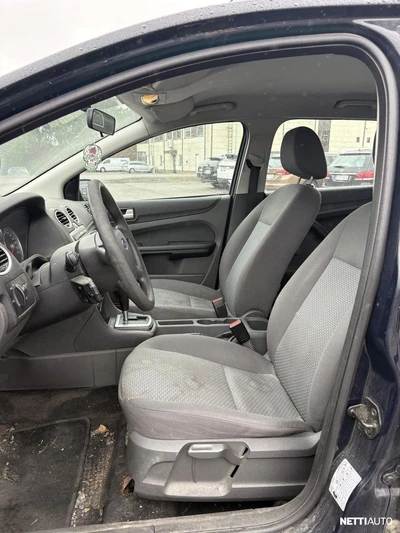 Ford Focus 2005, photo 5/7