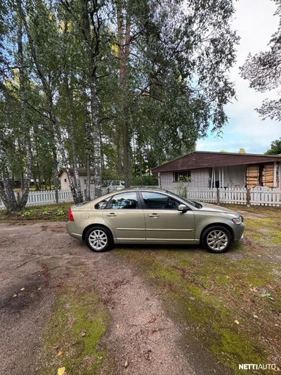 Volvo S40 1,6D (110 hv) Momentum man 2008, kuva 2/10