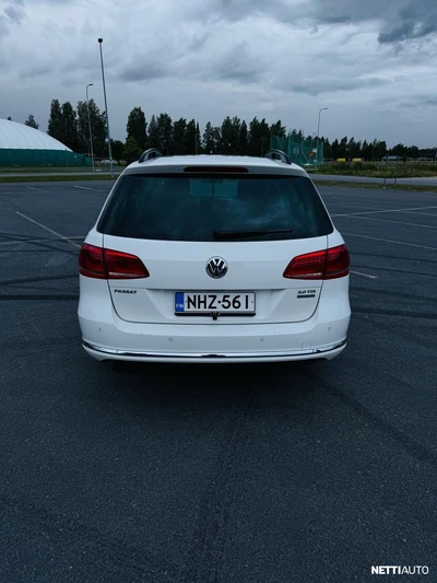 Volkswagen Passat 2012, photo 5/14