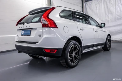 Volvo XC60 2.4 D5 Summum AWD 2011, kuva 6/41