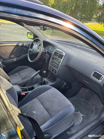 Toyota Avensis 2002, kuva 5/6