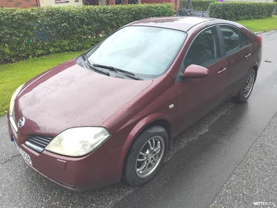 Nissan Primera Hatchback 2005, photo 2/16