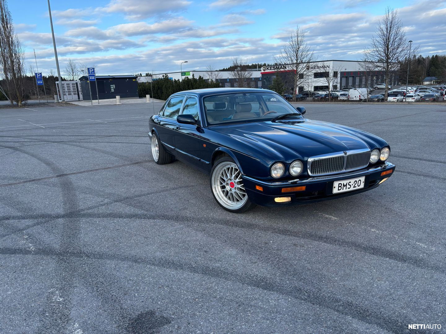 Jaguar XJ6