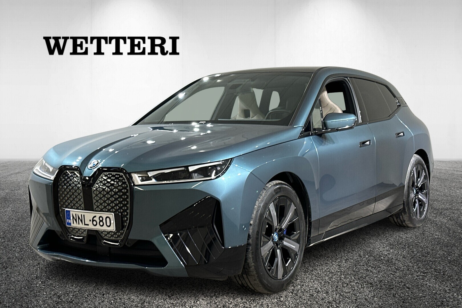 BMW iX