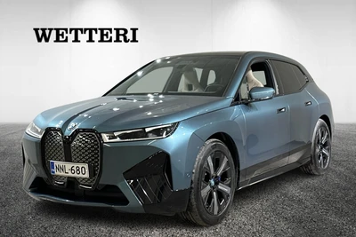 BMW iX xDrive50 Fully Charged 2023, kuva 1/40