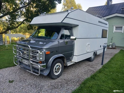 Chevrolet Chevy Van 1989, kuva 2/20