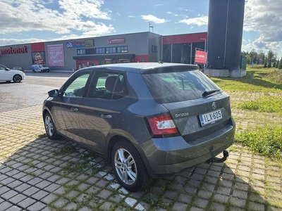 Skoda Fabia 1,2 TSI 110 Style DSG Aut 2015, kuva 4/5
