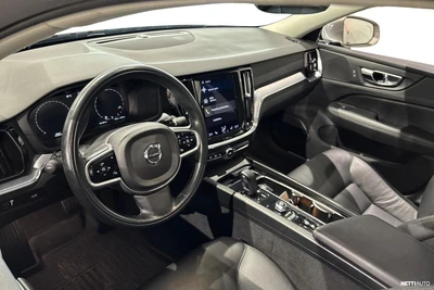 Volvo V60 B3 MHEV Momentum aut 2021, kuva 4/13