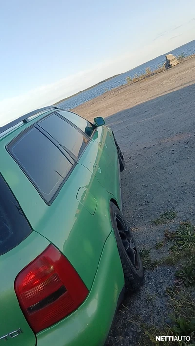 Audi A4 Avant 1998, photo 3/16