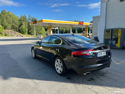 Jaguar XF 2008, photo 2/14