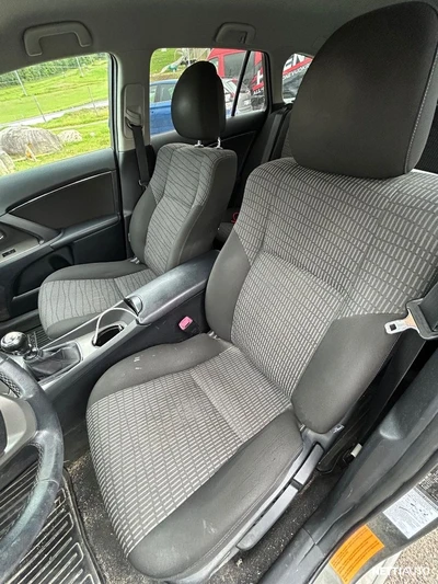Toyota Avensis 2010, kuva 5/11