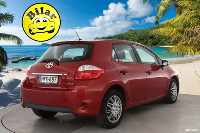 Toyota Auris 2010, photo 6/31