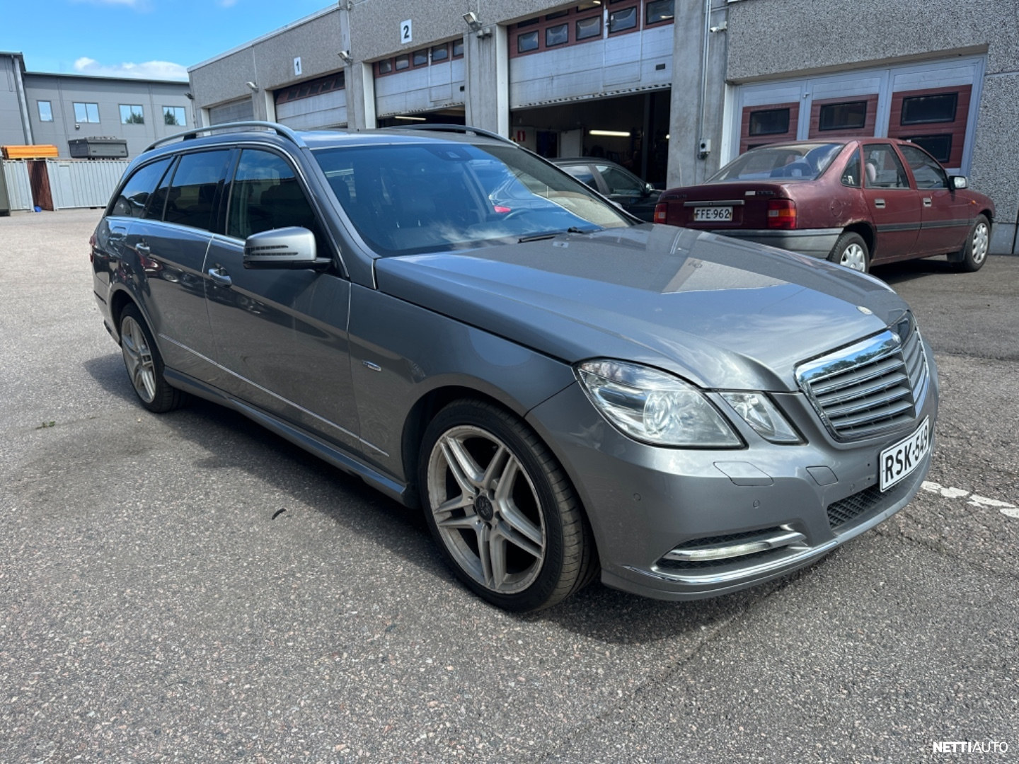 Mercedes-Benz E 2010, photo 3/12