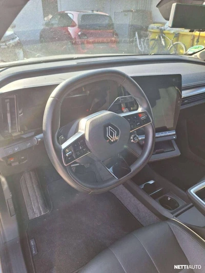 Renault Megane 2023, photo 3/8