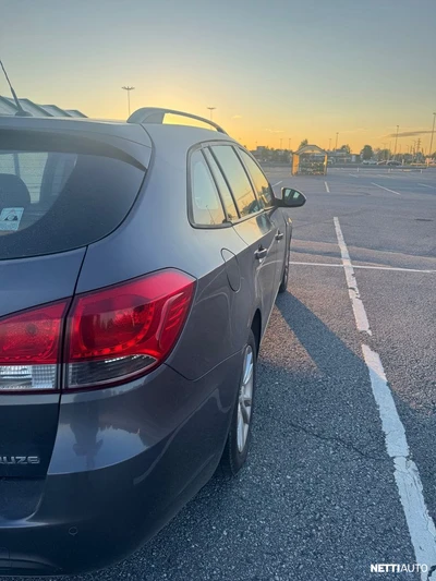 Chevrolet Cruze SW LT 1,4T 103kW MT6 2013, photo 6/19