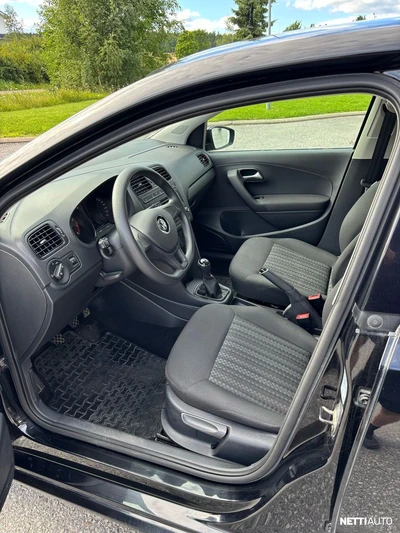 Volkswagen Polo 2016, kuva 2/10