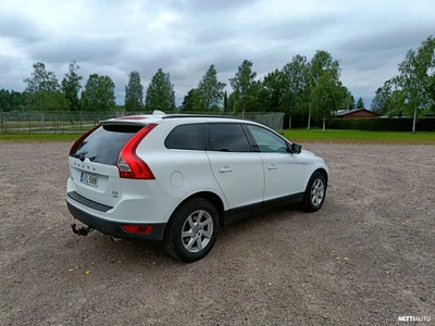 Volvo XC60 D3 AWD Momentum aut 2011, photo 3/9