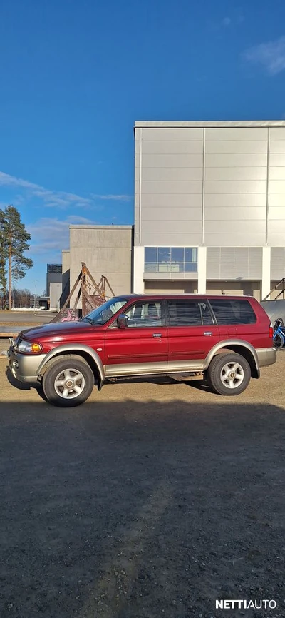Mitsubishi Pajero 2005, kuva 1/8