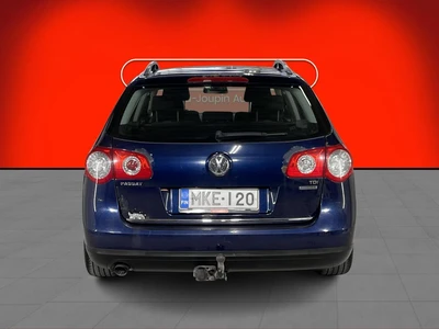Volkswagen Passat 2010, photo 7/58