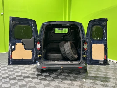 Ford Transit Courier 2020, photo 5/17