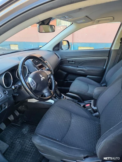 Mitsubishi ASX 2011, photo 5/10