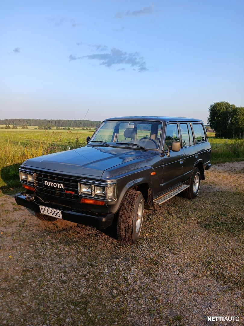 Toyota Land Cruiser