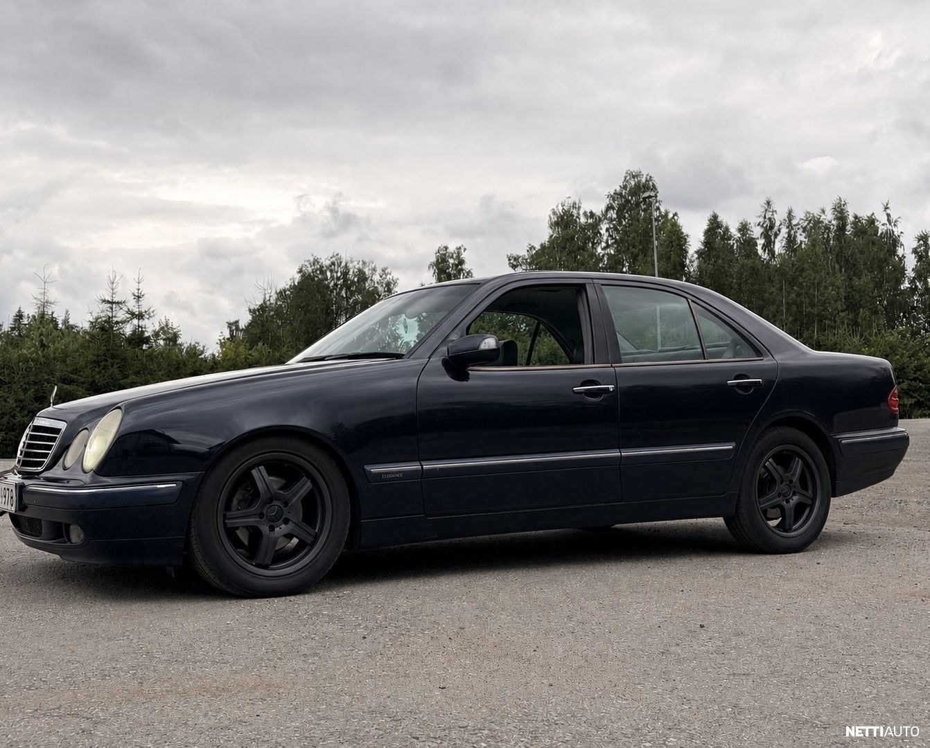 Mercedes-Benz E